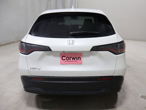 New 2026 Honda HR-V LX image 5