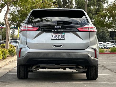 Certified 2021 Ford Edge SE FWD image 8