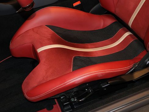 Certified 2021 Ferrari 812 GTS RWD image 75