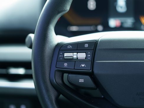 Used 2025 Kia K4 FWD image 18