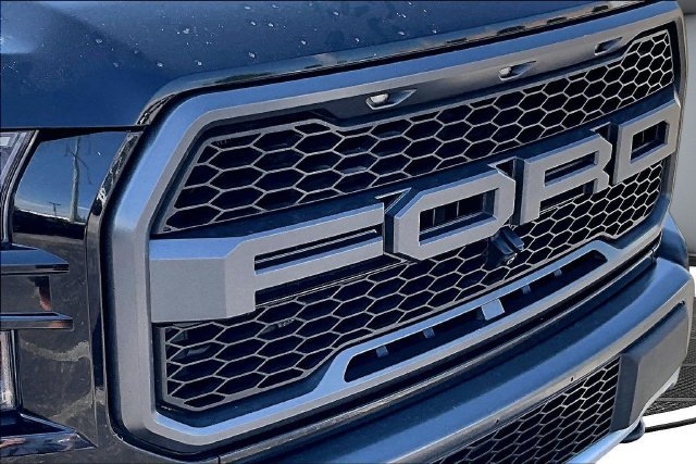 Used 2018 Ford F150 Raptor w/ Equipment Group 802A Luxury AWD/4WD image 34