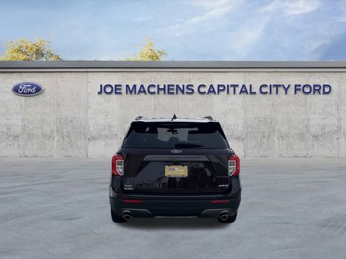 Certified 2022 Ford Explorer XLT w/ Equipment Group 202A image 9