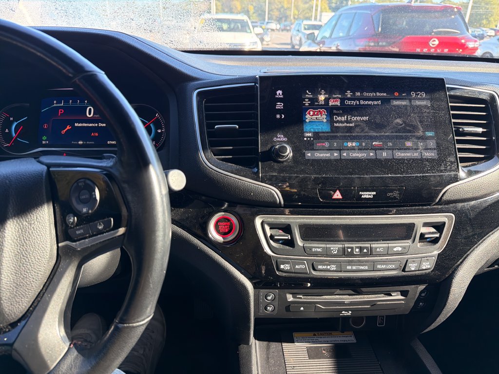 Used 2021 Honda Pilot Black Edition image 13
