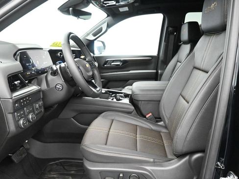 New 2026 Chevrolet Tahoe High Country AWD/4WD image 13
