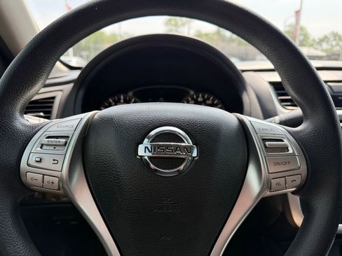 Used 2016 Nissan Altima 2.5 S w/ Power Driver Seat Package FWD image 31