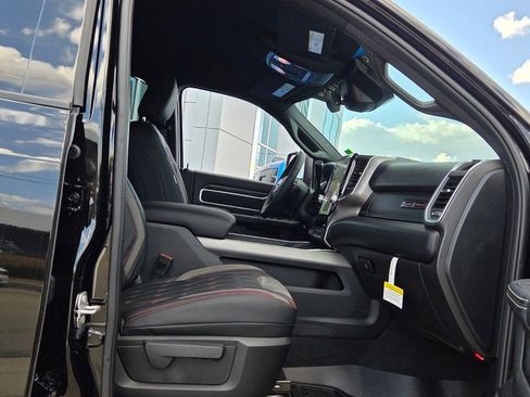 New 2026 RAM 2500 Big Horn AWD/4WD image 17