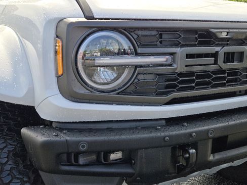 Used 2025 Ford Bronco Raptor AWD/4WD image 4