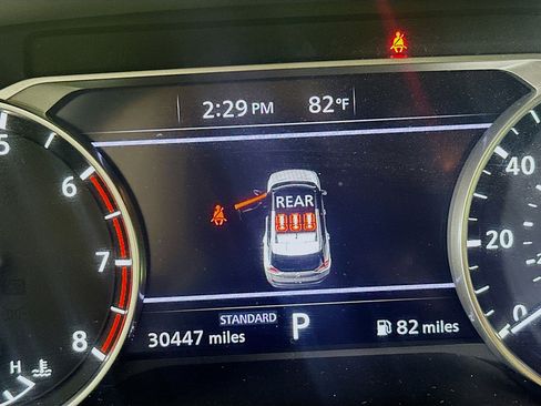 Used 2023 Nissan Rogue SV FWD image 19