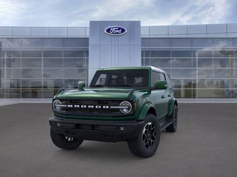 New 2025 Ford Bronco Outer Banks image 2