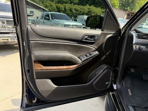 Used 2019 Chevrolet Tahoe LT RWD image 17