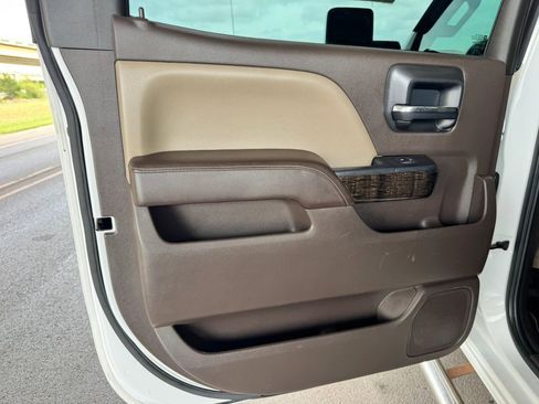 Used 2015 GMC Sierra 3500 Denali w/ Duramax Plus Package image 18