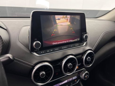 Used 2020 Nissan Sentra SV FWD image 3