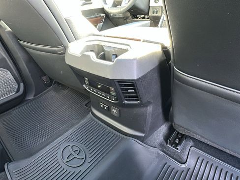 Used 2025 Toyota Sequoia Capstone image 28