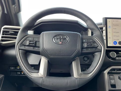 Used 2025 Toyota Tundra SR5 w/ SR5 Premium Package AWD/4WD image 21