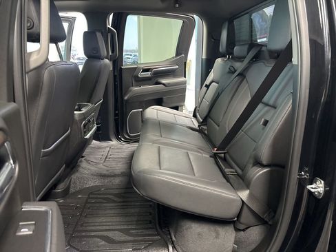 Used 2025 GMC Sierra 1500 SLT w/ SLT Premium Plus Package AWD/4WD image 33