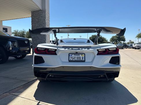 Used 2020 Chevrolet Corvette Stingray Preferred Cpe w/ 2LT Preferred Equipment Group RWD image 4
