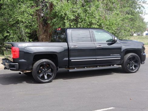 Used 2017 Chevrolet Silverado 1500 LTZ Z71 w/ LTZ Plus Package AWD/4WD image 4