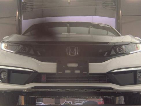 Used 2019 Honda Civic EX image 4