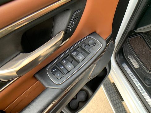 Used 2022 RAM 1500 Limited w/ Body Color Bumper Group image 12