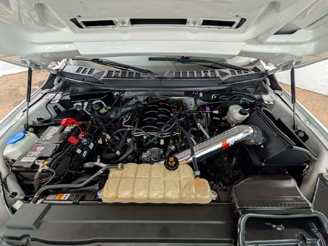 Used 2019 Ford F150 Lariat w/ Equipment Group 502A Luxury AWD/4WD image 30