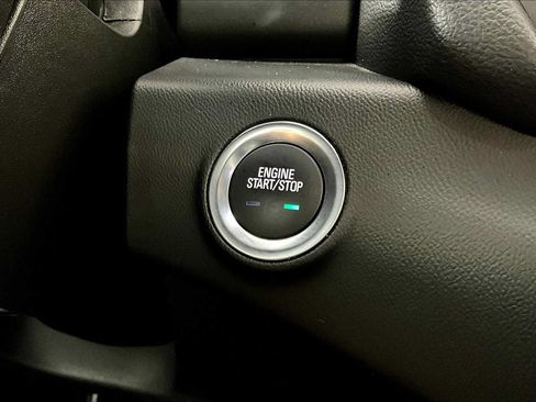 Used 2022 GMC Terrain SLT FWD image 32