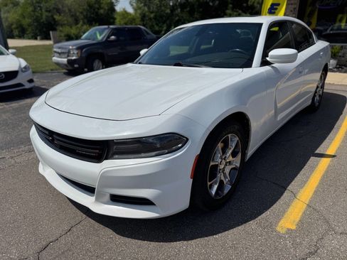 Used 2016 Dodge Charger SXT image 7