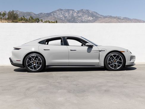 Certified 2025 Porsche Taycan AWD/4WD image 8
