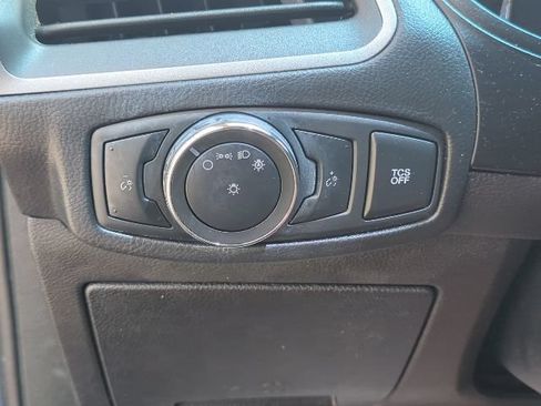 Used 2020 Ford Edge SE FWD image 21