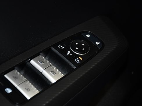 Used 2025 Mitsubishi Outlander SE AWD/4WD image 33