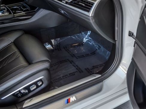 Used 2017 BMW 740i RWD image 48