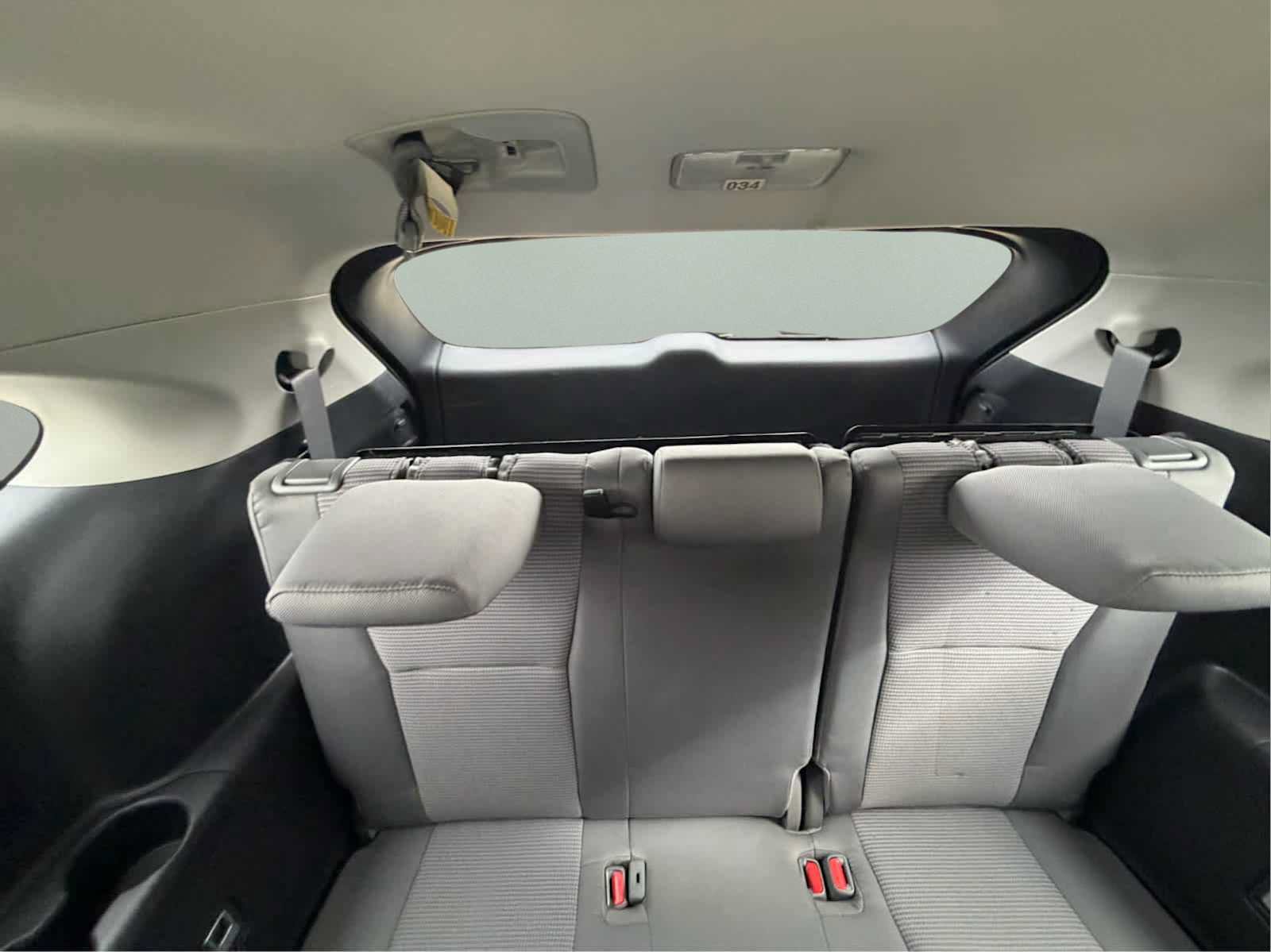 Used 2024 Toyota Highlander LE AWD/4WD image 20