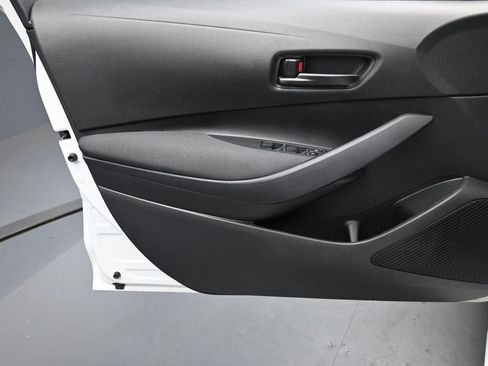 Used 2024 Toyota Corolla LE image 19