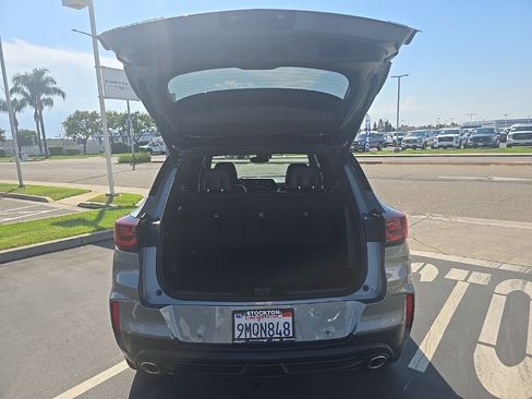 Used 2024 Chevrolet TrailBlazer RS w/ Convenience Package image 13