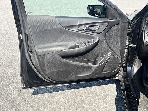 Used 2025 Chevrolet Malibu LT FWD image 19