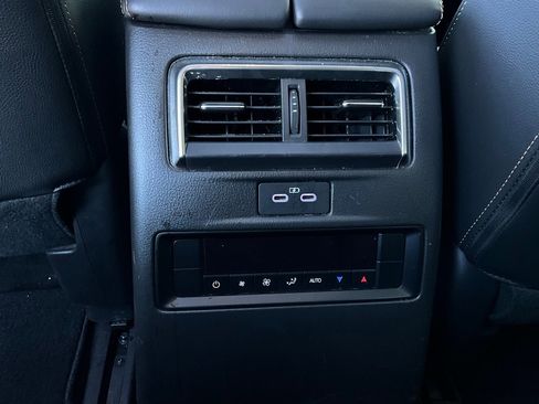 Used 2025 MAZDA CX-70 3.3 Turbo w/ Preferred Package image 12