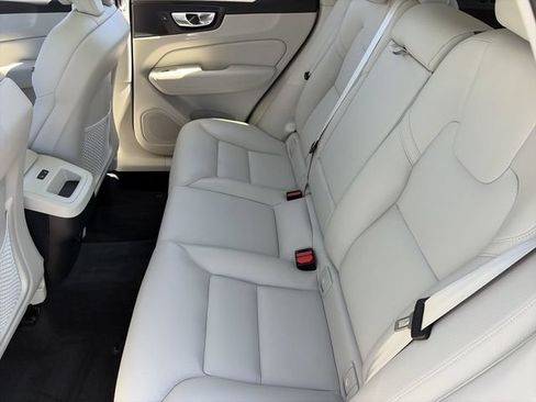 Certified 2024 Volvo XC60 B5 Plus w/ Protection Package Premier AWD/4WD image 17