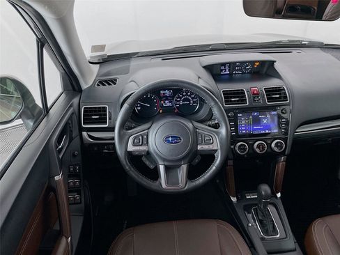 Used 2017 Subaru Forester 2.5i Touring AWD/4WD image 26