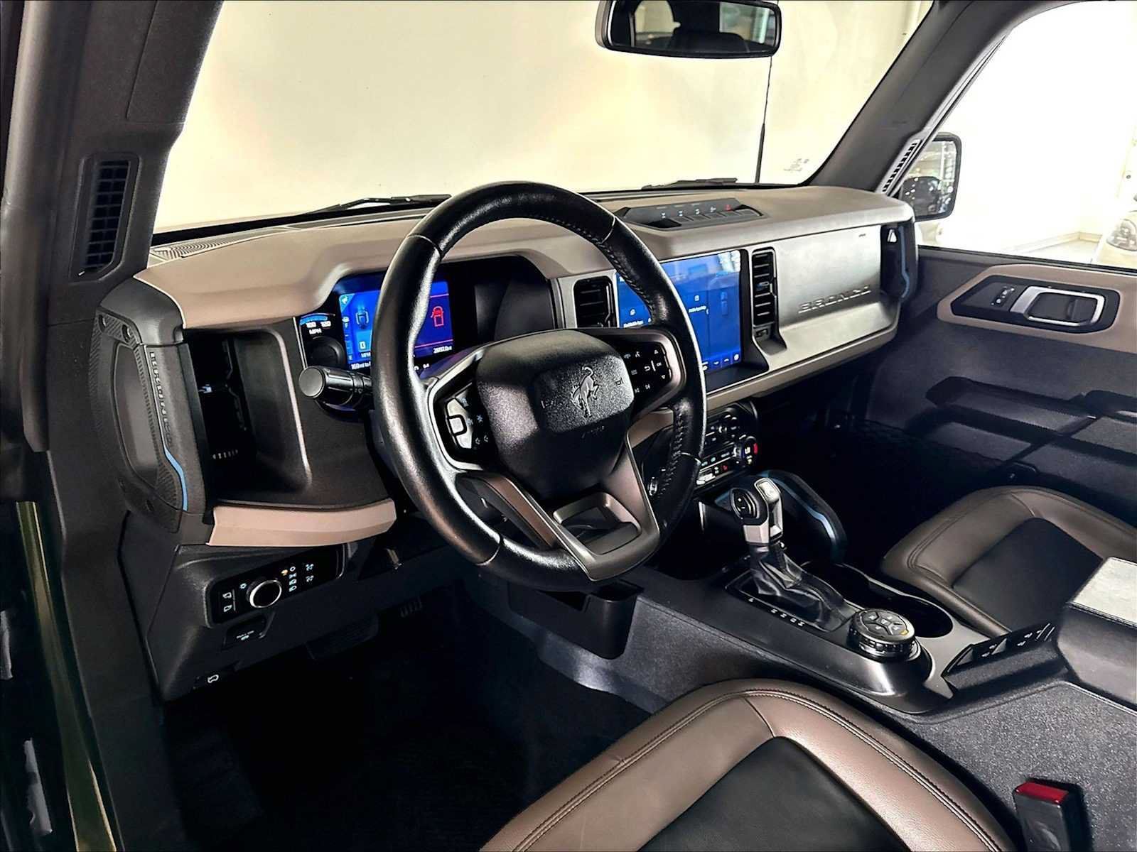 Used 2024 Ford Bronco Wildtrak AWD/4WD image 7
