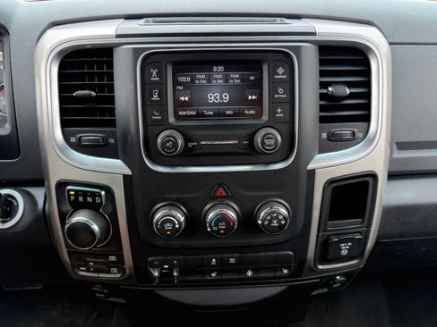 Used 2017 RAM 1500 Classic SLT w/ Luxury Group AWD/4WD image 12