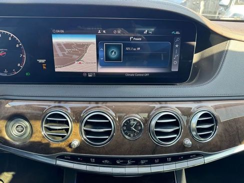 Used 2019 Mercedes-Benz S 560 Sedan image 21
