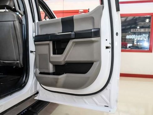 Used 2022 Ford F250 XL w/ Power Equipment Group image 44