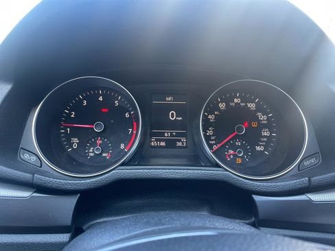 Used 2017 Volkswagen Passat 1.8T R-Line image 5