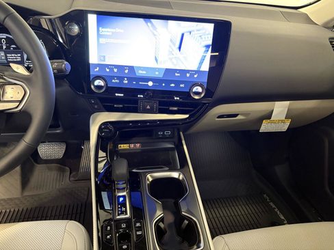 Used 2026 Lexus NX 450h+ AWD w/ Accessory Package (2T) image 18