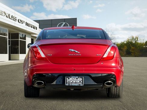 Used 2019 Jaguar XJ R-Sport image 10