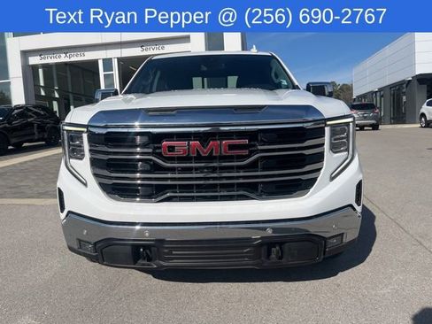Used 2022 GMC Sierra 1500 SLT w/ SLT Premium Plus Package image 2