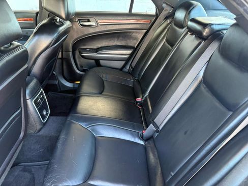 Used 2012 Chrysler 300 Limited RWD image 21