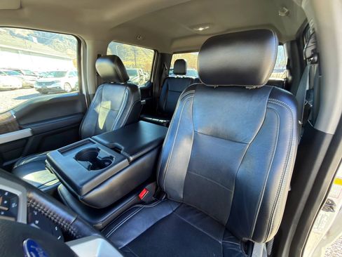 Used 2019 Ford F250 Lariat w/ Lariat Ultimate Package image 33