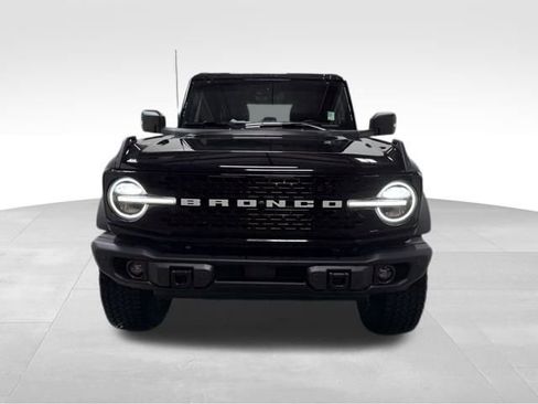 Used 2025 Ford Bronco Badlands w/ Sasquatch Package image 3