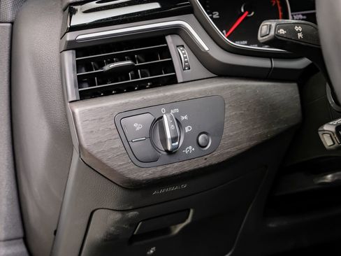 Used 2023 Audi A4 2.0T Premium w/ Convenience Package image 31