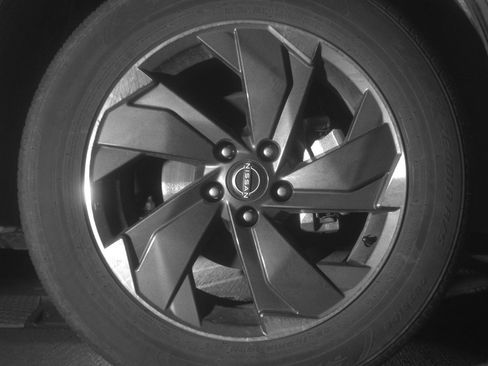 Used 2025 Nissan Rogue SV image 10